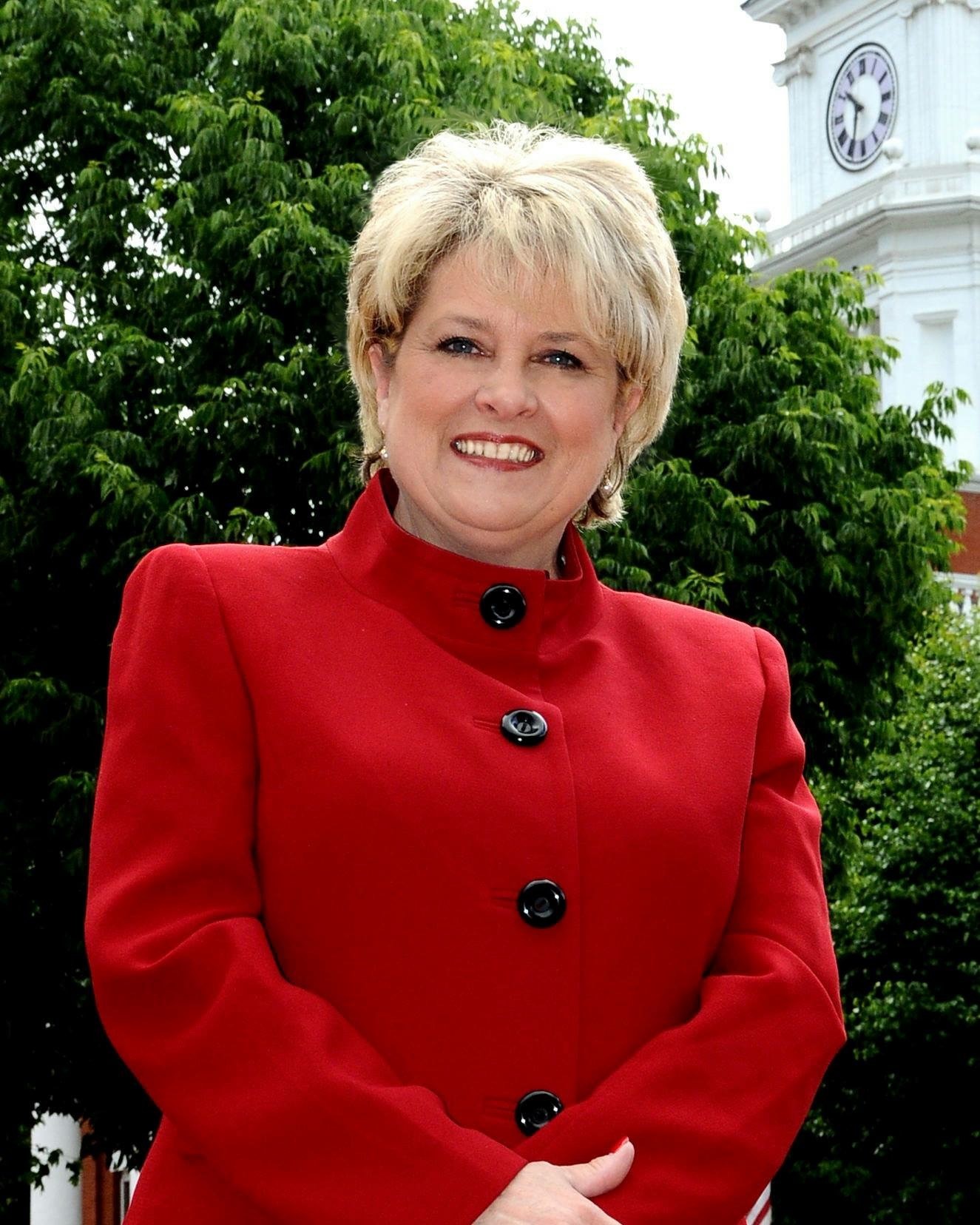 An image of Lynn Richardson