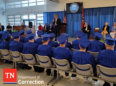 Photo of Governor Lee Addressing MCCX Offenders