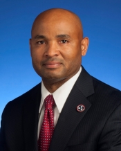 10-11-17 Rogers_Anthony_Financial Institutions_TGEI_Official Portrait 