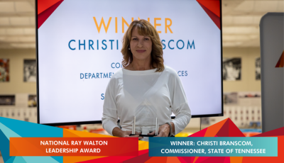 Photo of Christi receiving her award.