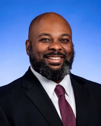 Bryant-Cummings-Headshot-for-web_200x250