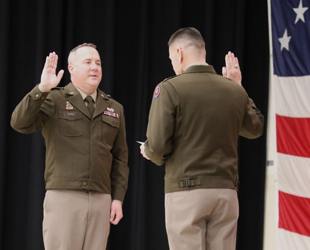 Brig. Gen. Steven Turner, Tennessee’s newest brigadier general, is sworn into his position by Maj. Gen. Jimmie Cole, Tennessee’s Deputy Adjutant General, during a ceremony at the Tennessee National Guard’s Joint Forces Headquarters in Nashville, March 3. (photo by Lt. Col. Darrin Haas) Brig. Gen. Steven Turner, Tennessee’s newest brigadier general, is sworn into his position by Maj. Gen. Jimmie Cole, Tennessee’s Deputy Adjutant General, during a ceremony at the Tennessee National Guard’s Joint Forces Headquarters in Nashville, March 3. (photo by Lt. Col. Darrin Haas)