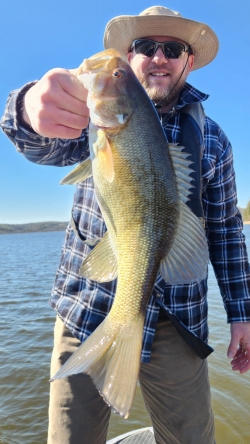Capt. Jake Davis guide trips on Tim's Ford Lake