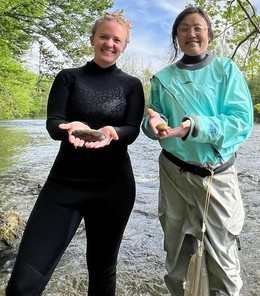 Mallory Tate, TWRA Wildlife Survey Manager/Biodiversity. and TWRA Senior Scientist Dan Hua with mussels. Mallory Tate, TWRA Wildlife Survey Manager/Biodiversity. and TWRA Senior Scientist Dan Hua with mussels.