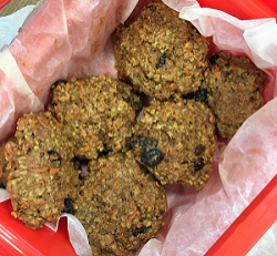 Healthy Carrot Cake Oatmeal Cookies